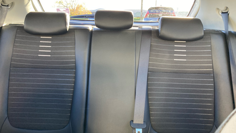 Kia Stonic 1.0T GDi 48V Connect 5dr DCT Petrol Estate